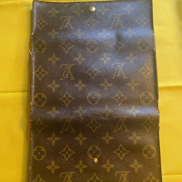 Authentic Louis Vuitton Long Wallet - Picture 5 of 15